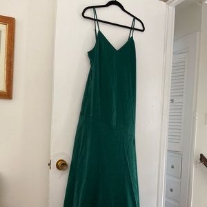 Lulus emerald green evening dress with slit